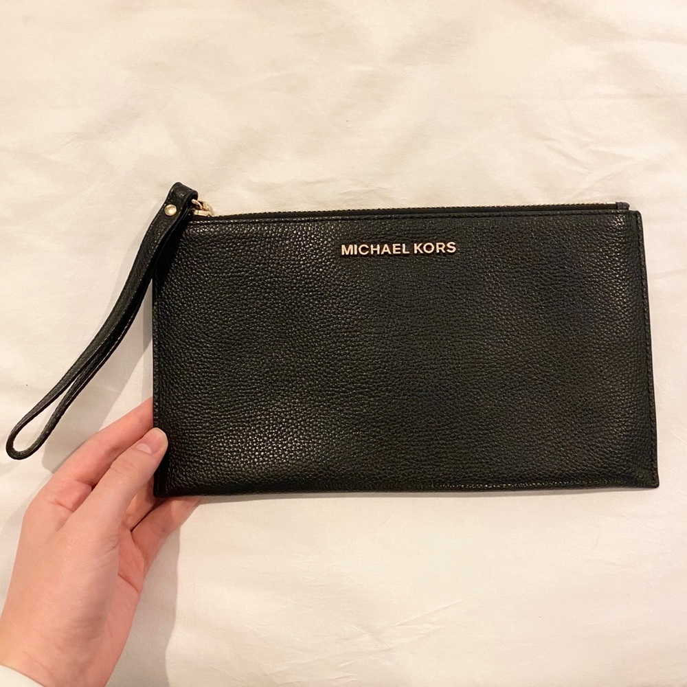 Michael Kors wristlet